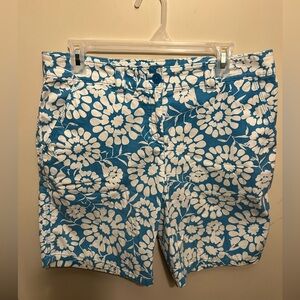 Women’s Tommy Bahama blue/ floral shorts size 8